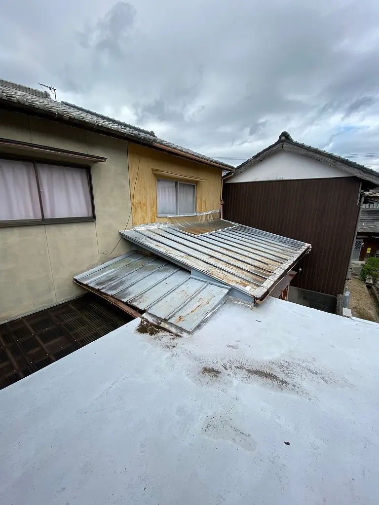 雨漏り修理 | 姫路市・加古川市周辺でおしゃれな注文住宅を建てるならヤマヒロ