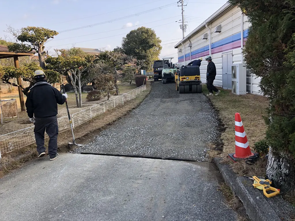 コンクリート 歩道上がり H=100ミリ - その他