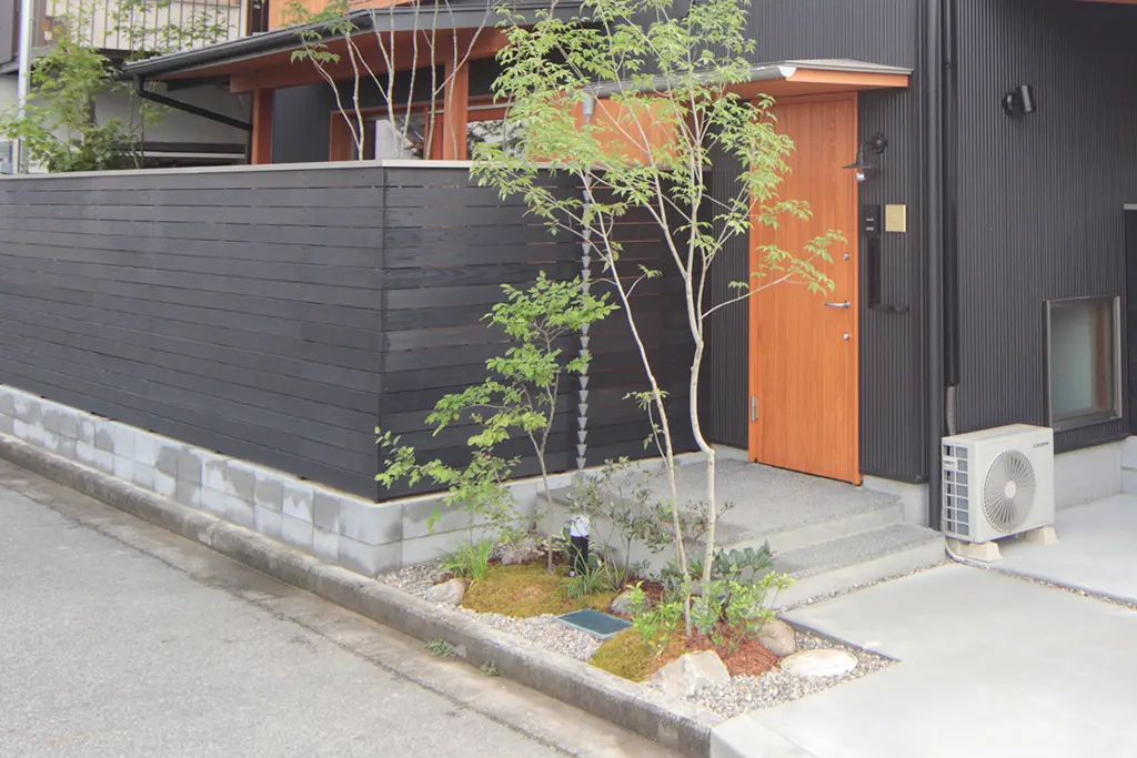 道路から玄関が近い場合の外構づくりのポイントとは？ | 姫路市・加古川市周辺でおしゃれな注文住宅を建てるならヤマヒロ