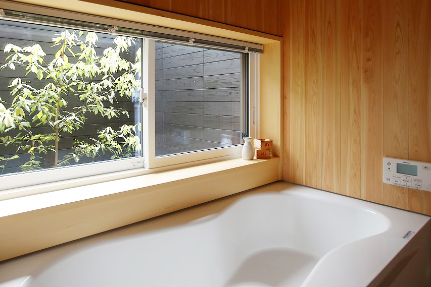 加古川市の木の家 坪庭付お風呂